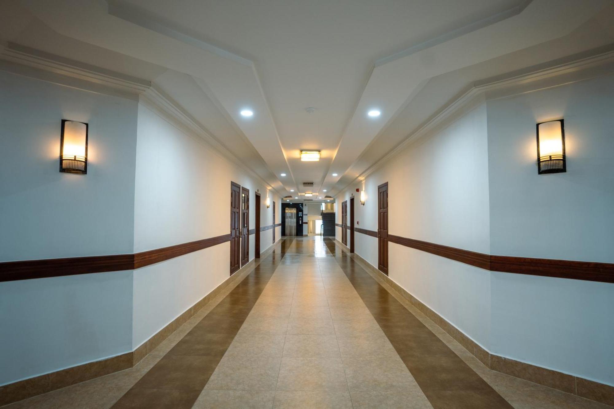 Hamptons Apartments Phnom Penh Exterior foto