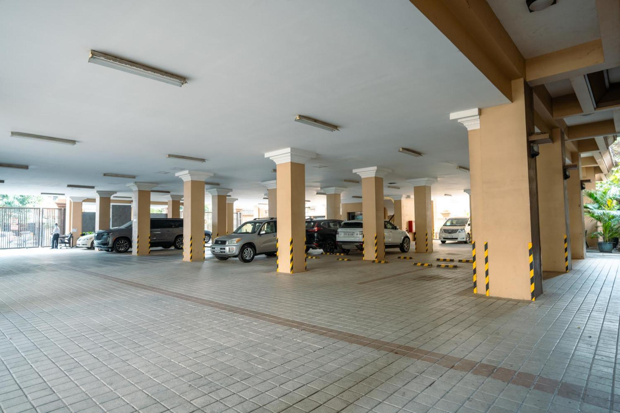 Hamptons Apartments Phnom Penh Exterior foto