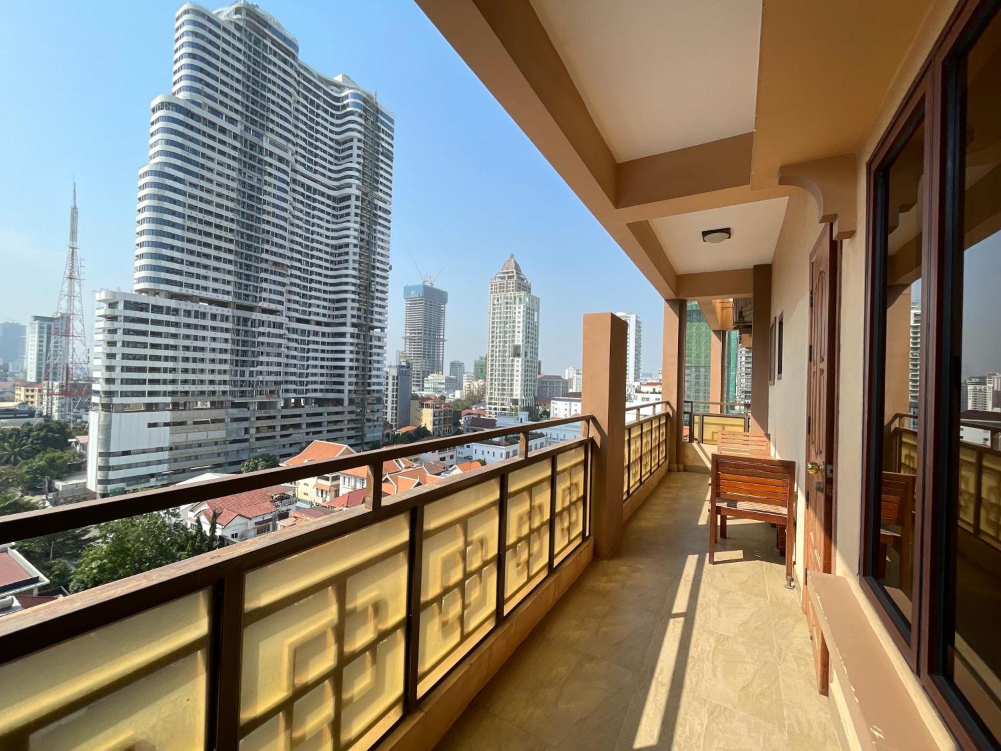 Hamptons Apartments Phnom Penh Exterior foto