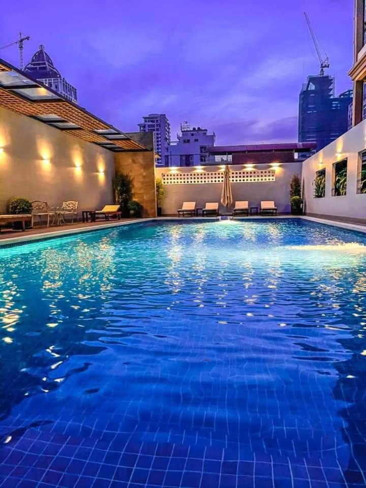 Hamptons Apartments Phnom Penh Exterior foto